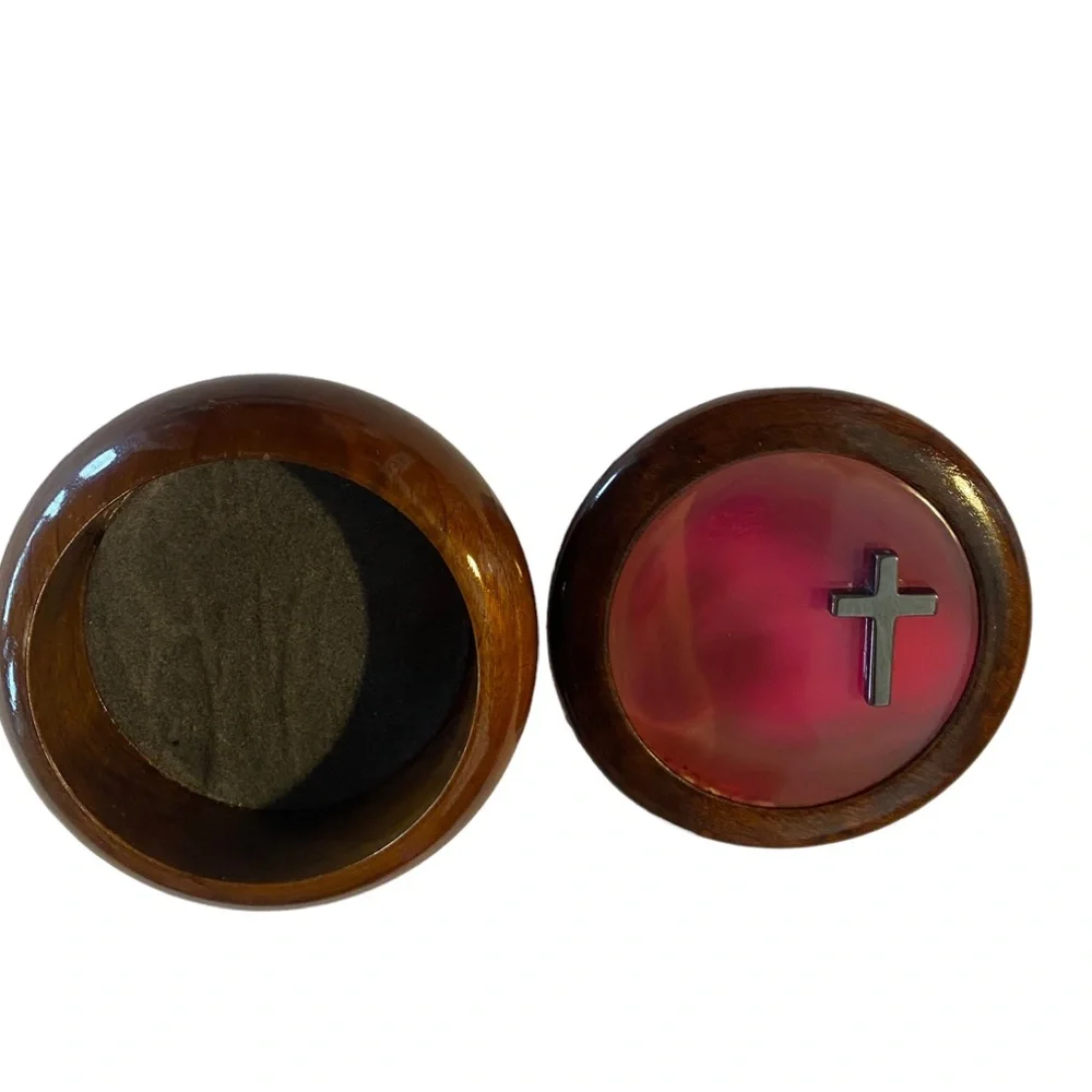 Beautiful Vintage Wooden Resin Ring Container with Onyx Cross